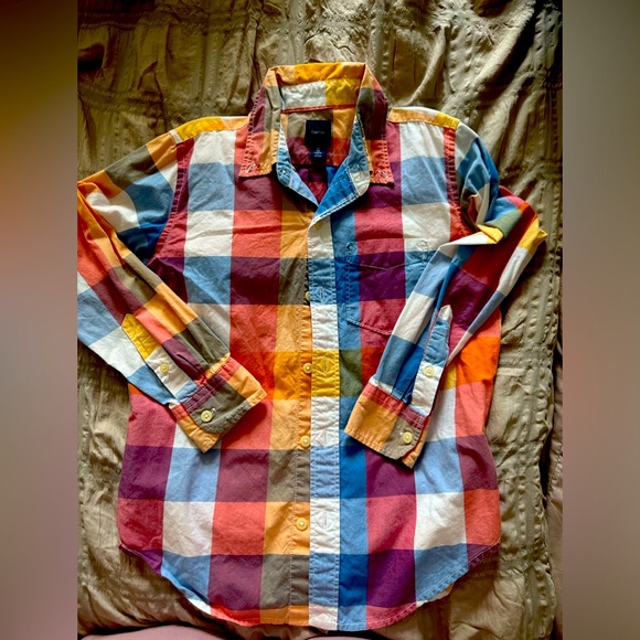 GAP Other - Gap kids long sleeve sweater multicolor. Size medium 8 regular. Like new!